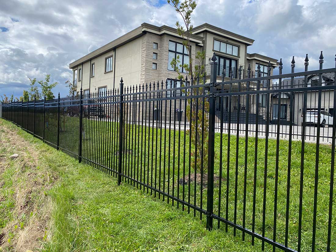 Aluminum Classy Picket Fence Panels Barrie