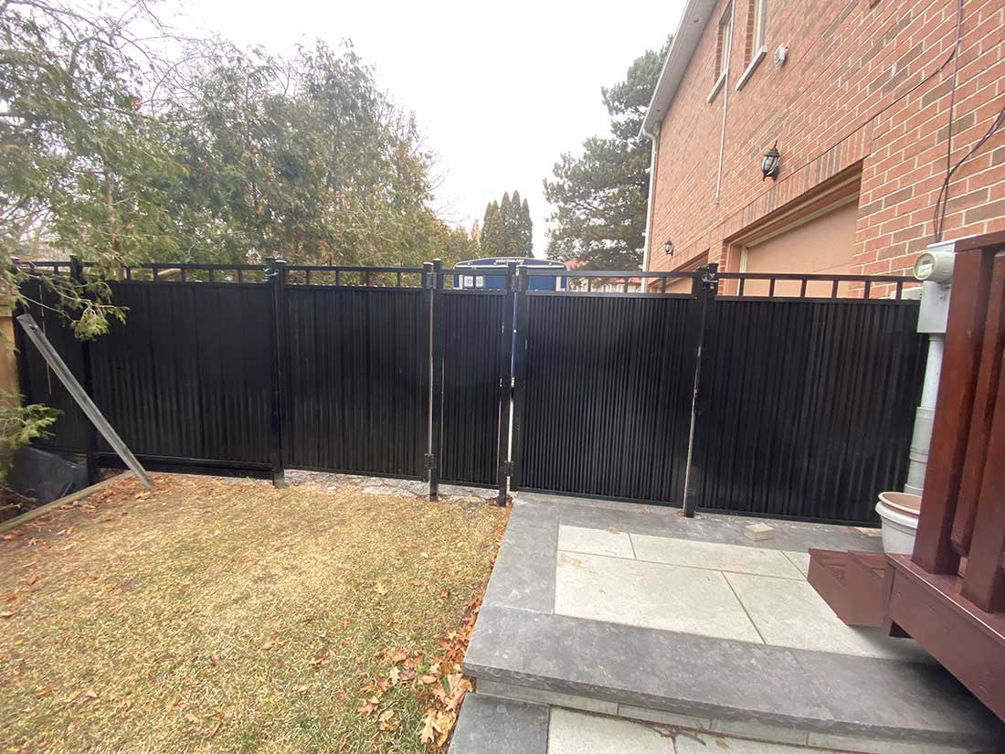 Aluminum Corrugated Privacy Fence Panels-Aluminum Corrugated Fence Panels-Aluminum Fence Panels installed in Barrie