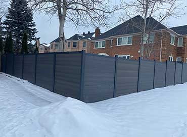 Barrie Fence-Composite-Fence-Panels-Aluminum-Composite-Fence-Aluminum-Horizontal-Slat-Fence-Panels-Aluminum-Fence-Installed-in-Barrie